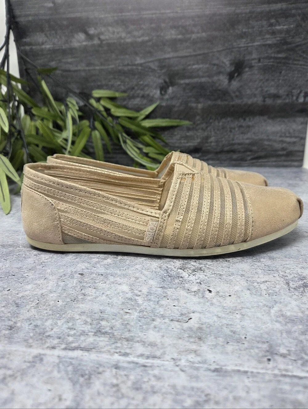Bobs Skechers Champagne Mesh Slip-on Shoes Sneakers Size 9